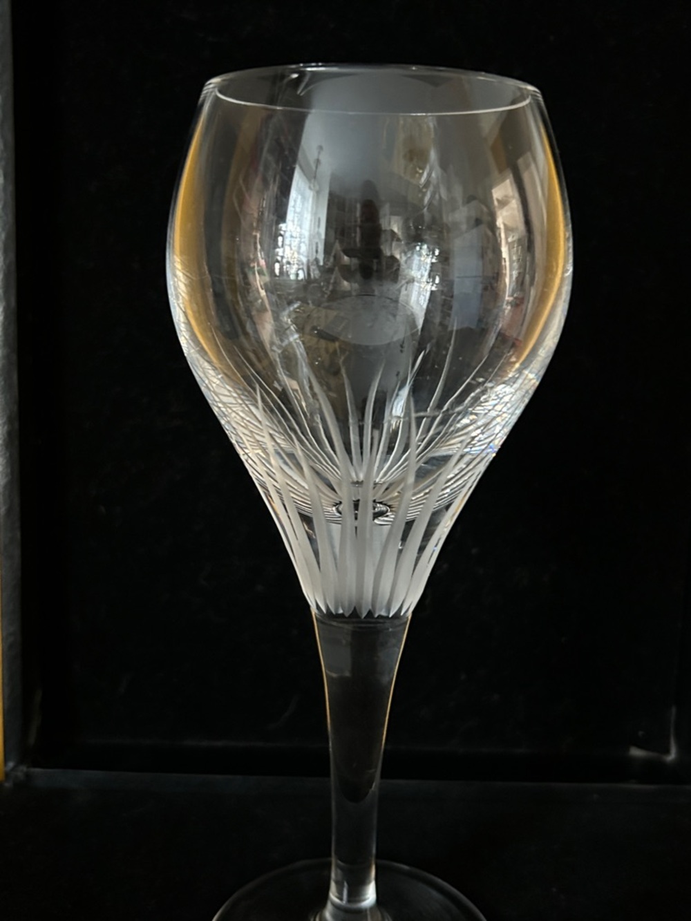 Etched Clear Crystal Wine Glass with Floral Motif